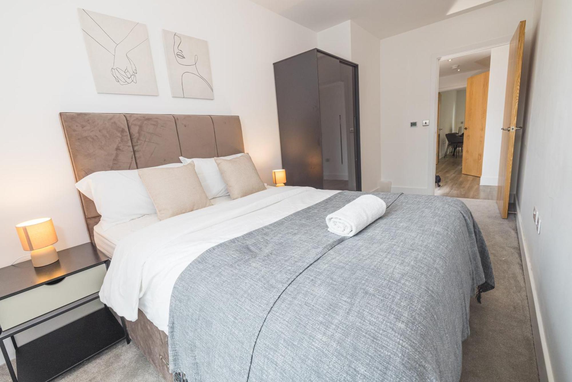City Escape - Royal Wharf Лондон Экстерьер фото